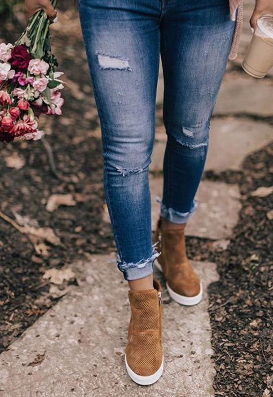 Casual round toe hollow women's shoes