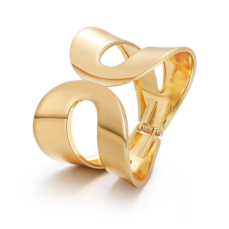 BRACELET -  Water Drop Hollow Symmetrical Opening